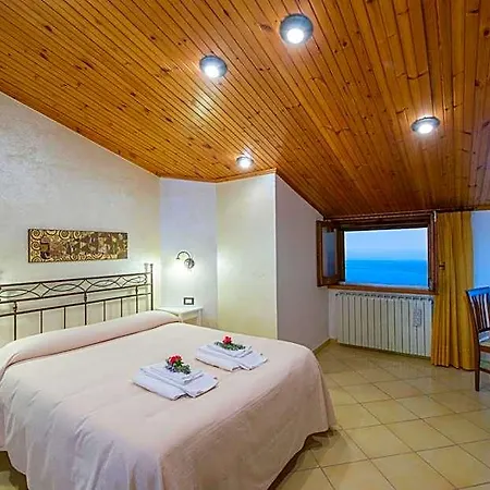 Il Nespolo 4* Furore