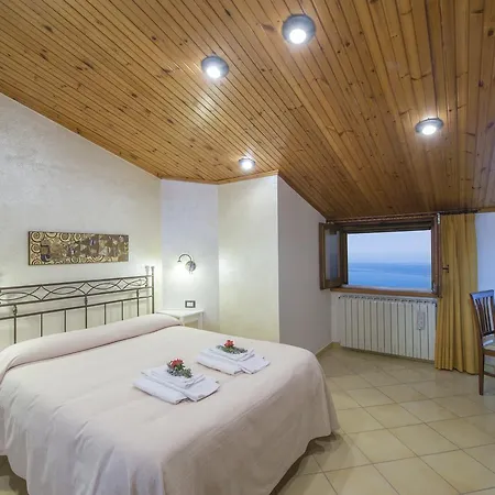 Bed & Breakfast Il Nespolo Furore