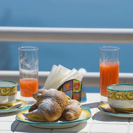 Il Nespolo Bed & Breakfast